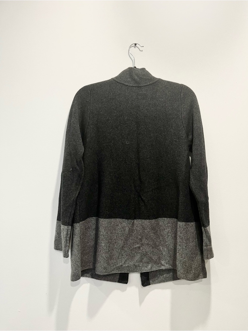 Vintage Cashmere Merino Wool Hekla & Co Snap Front Gray Knit Sweater Cardigan M - Picture 6 of 7